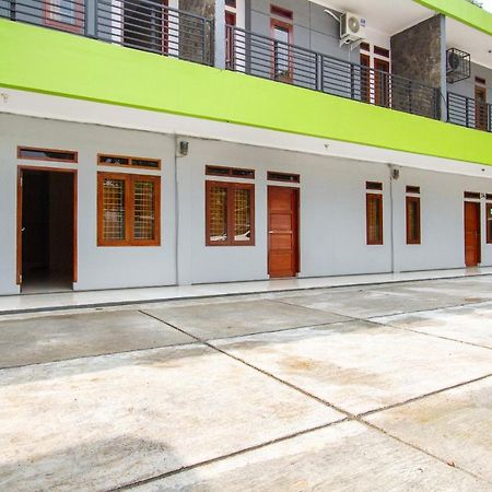 Spot On 2891 999 Guest House Sumedang Екстер'єр фото