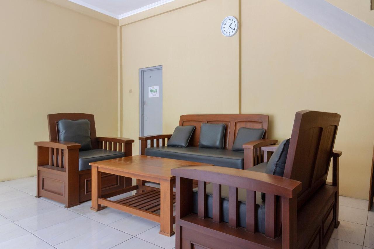 Spot On 2891 999 Guest House Sumedang Екстер'єр фото
