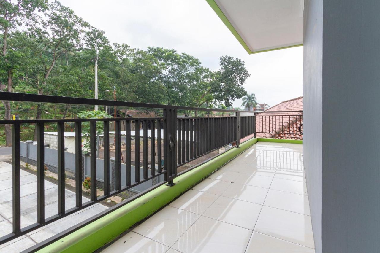 Spot On 2891 999 Guest House Sumedang Екстер'єр фото