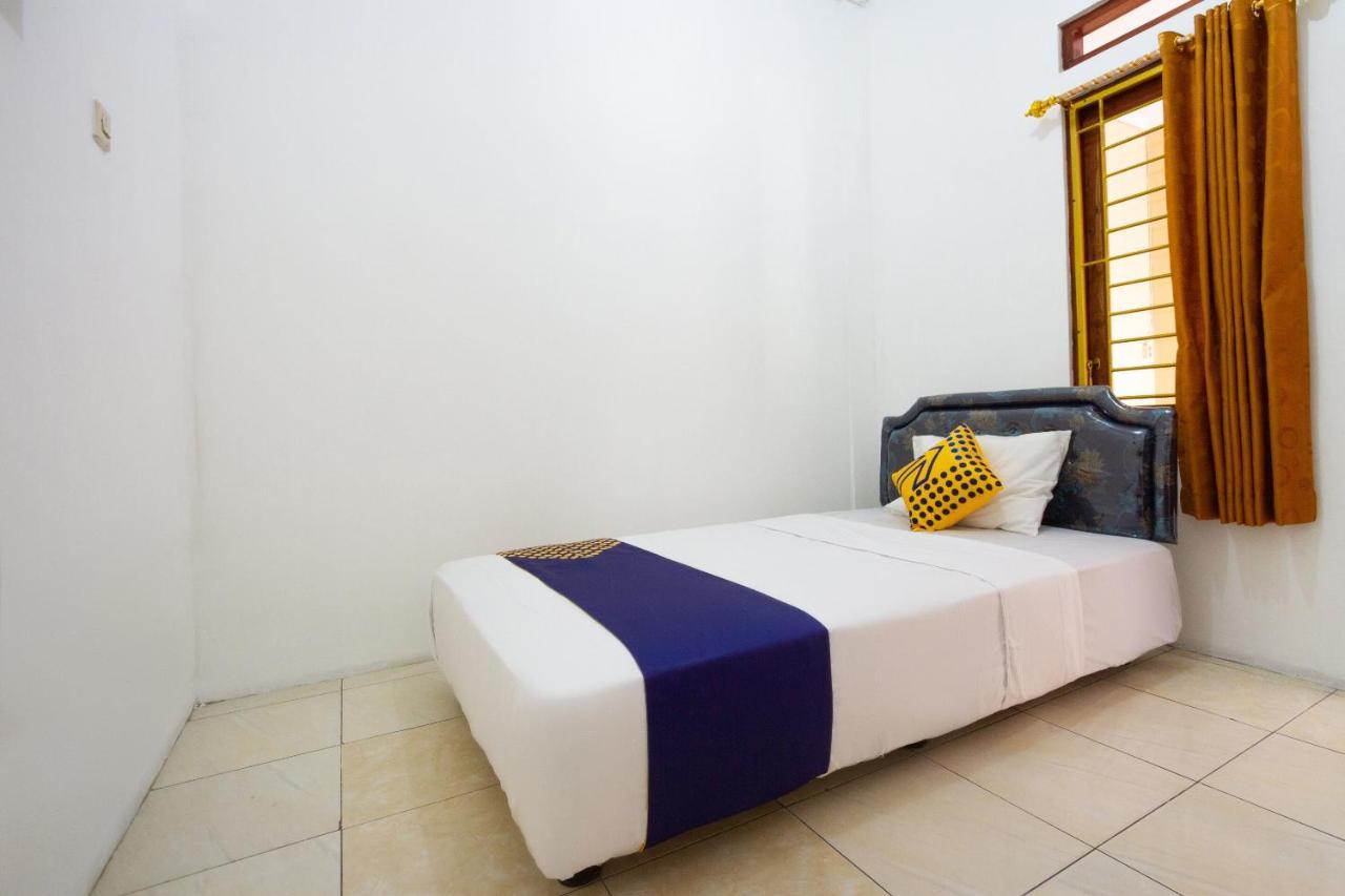 Spot On 2891 999 Guest House Sumedang Екстер'єр фото