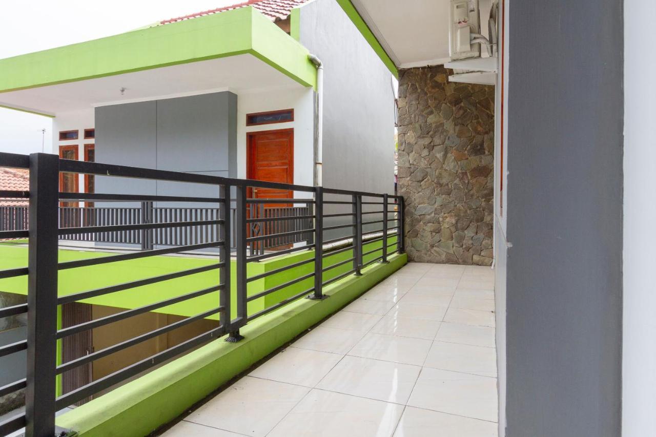 Spot On 2891 999 Guest House Sumedang Екстер'єр фото